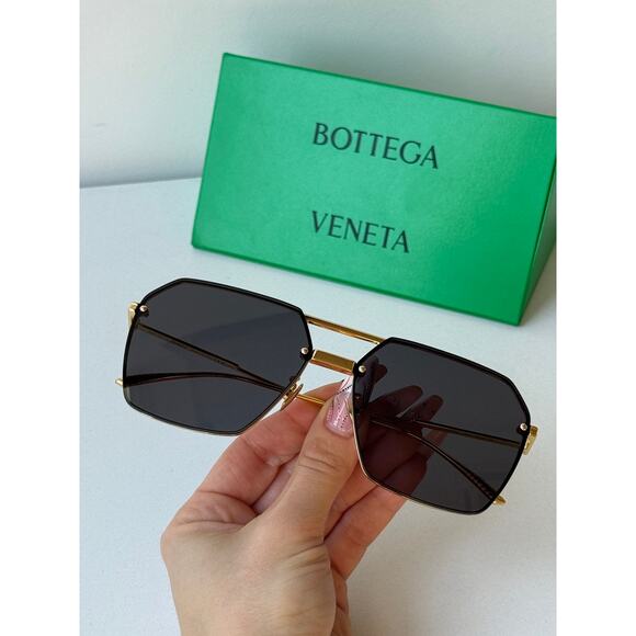 Bottega Veneta BV1045S Gold Black Aviator Sunglasses main image 5